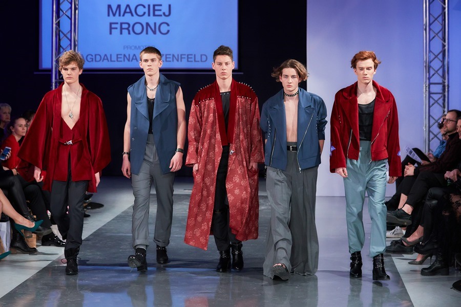 MACIEJ